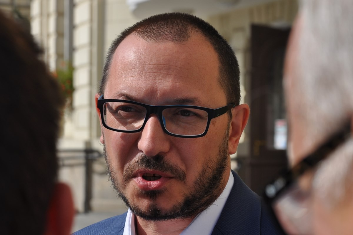 Brakuje lekarstw na cukrzycę i nadciśnienie. PO obwinia za to rząd PiS