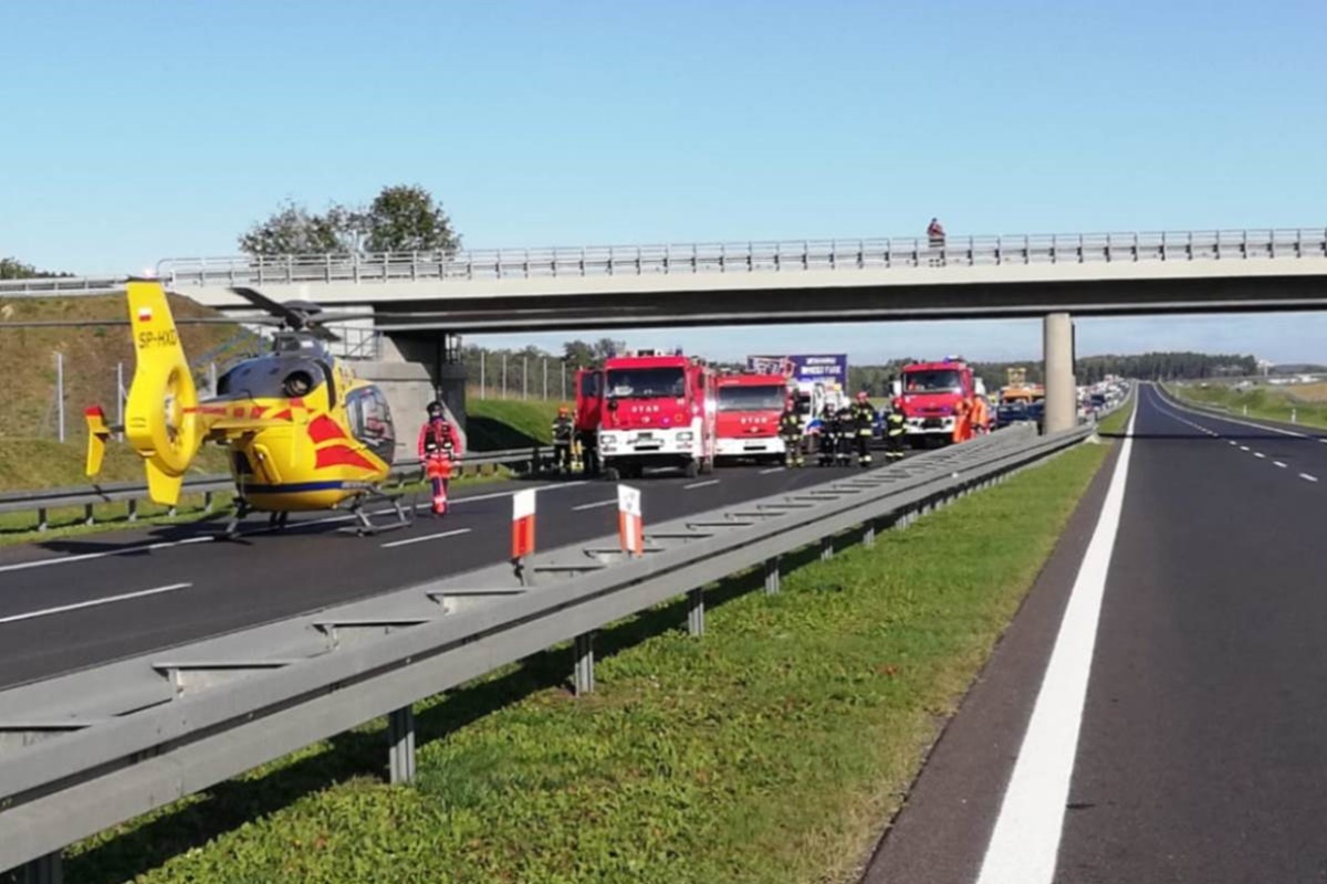 Wypadek na autostradzie A1. Zadysponowano helikopter