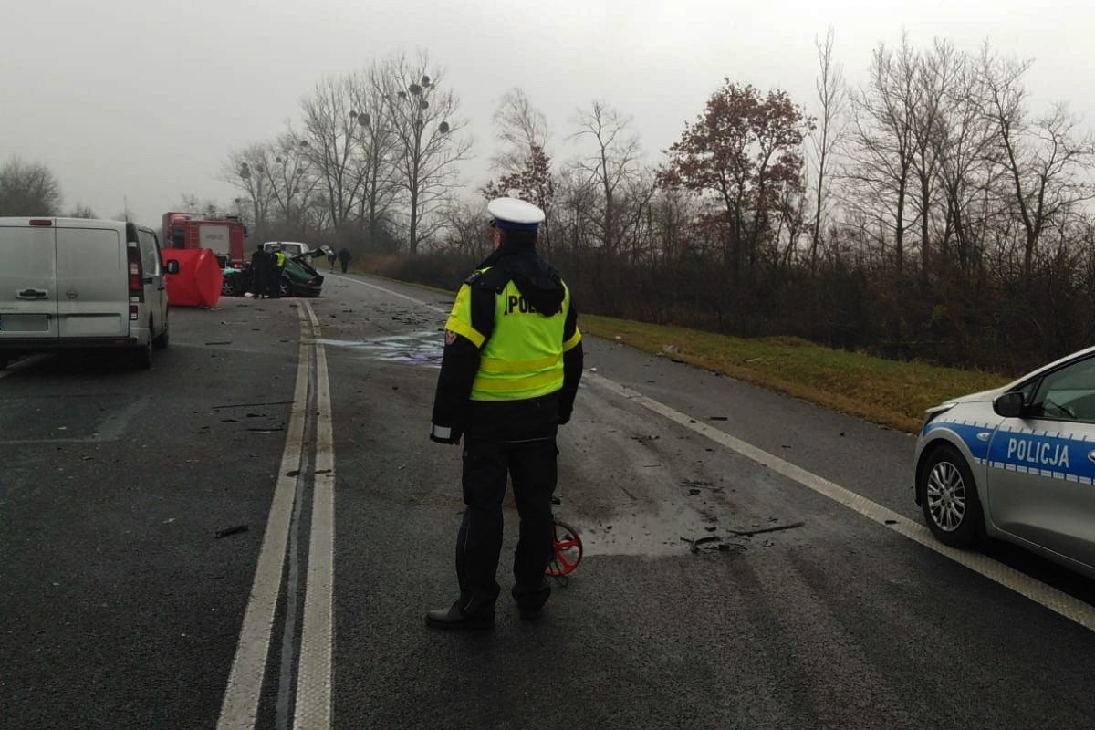 Po tragicznym potrąceniu w regionie. Znamy szczegóły wypadku na trasie Bydgoszcz-Toruń [ZDJĘCIA]