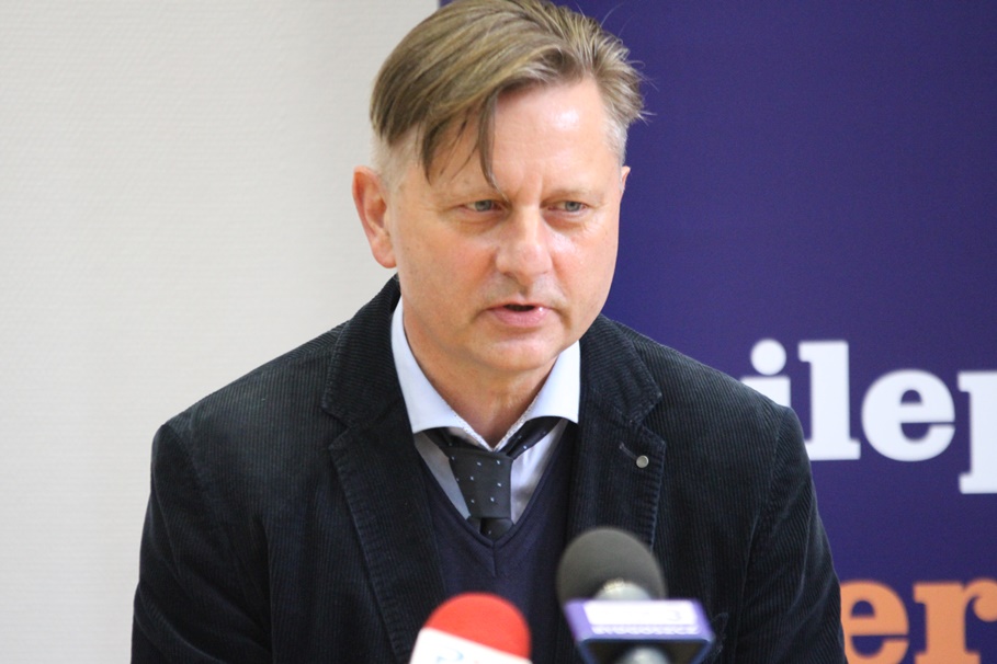 prof. Jacek Woźny