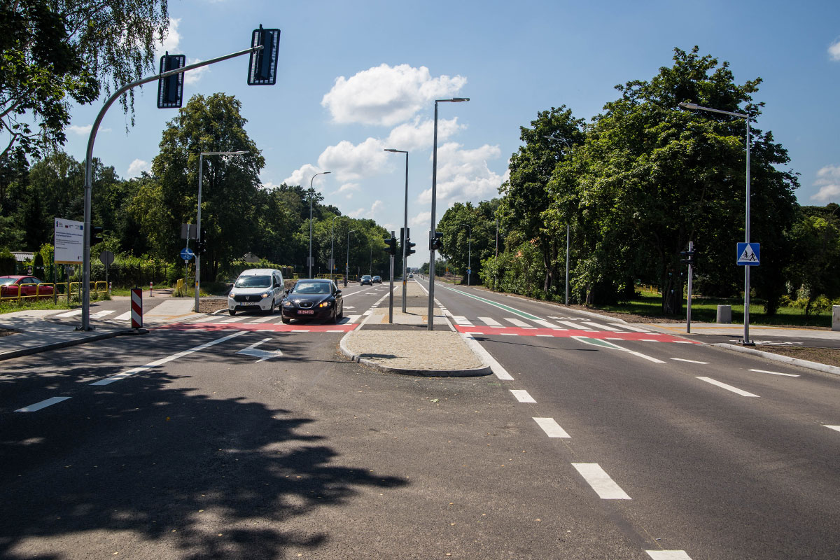 Bydgoszcz_Gdańska-Myślęcinek_jezdnia,buspas-przystanek autobusowy – SM (13)