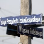 Bydgoszcz_tablica_ulica_Aleja Prezydenta Lecha Kaczyńskiego_Wojska Polskiego – SF