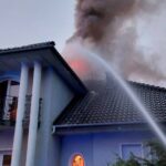 Pożar domu pod Bydgoszczą. W akcji kilkunastu strażaków