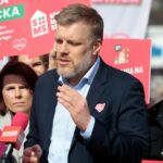 "Turbo Polska". Zandberg i Owca przedstawią w Bydgoszczy nowy program partii Razem 19-03-2024_Bydgoszcz_konferencja prasowa Lewica_Adrian Zandberg – SF-2