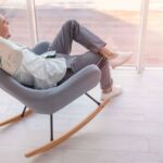 Dobry fotel relaksacyjny do salonu. 3 kwestie, na które warto zwrócić uwagę przy zakupie