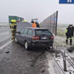 Śnieżny czwartkowy poranek przyniósł groźny wypadek w regionie