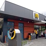McDonald's na Świętej Trójcy ponownie otwarty. Zobacz, jak zmienił się po remoncie [ZDJĘCIA]