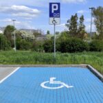 Nielegalne parkowanie na "kopertach". Strażnicy miejscy złapali dwie osoby
