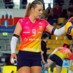 Gładka porażka siatkarek Pałacu w Rzeszowie. Rekordowe osiągnięcie Poli Nowakowskiej 25-10-2025_siatkówka_Tauron Liga_Metalkas Pałac Bydgoszcz – Sokół & Hagric Mogilno_Pola Nowakowska – SF