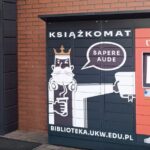 Maszyna w służbie książek. Będzie ułatwieniem dla studentów UKW ksiazkomat ukw