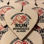 Biegacze w Bydgoszczy dla WOŚP. Zaplanowano bieg wspierający finał orkiestry Serduszkowy trening Run WOŚP Bydgoszcz_medale_mat. prasowy