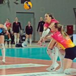 Metalkas Pałac nie odpuszcza walki o play-off. Ważna wygrana bydgoskich siatkarek z Chemikiem Police 15-02-2026_siatkówka_Tauron Liga Siatkarek_Metalkas Pałac Bydgoszcz – PGE Budowlani Łódź_Pola Nowakowska, Emilia Pinczewska, Monika Jagła – SF