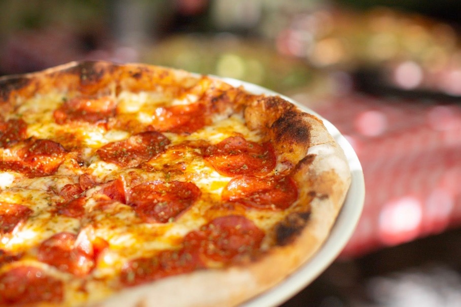 Międzynarodowy Dzień Pizzy z „Romą”. Przyjdź i skorzystaj ze specjalnej promocji!