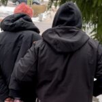 Próbowali od seniorki wyłudzić ogromne pieniądze. Członek szajki wpadł w bloku w Fordonie zatrzymanie_oszustwo na policjanta_KMP Bydgoszcz