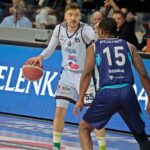 Enea ABRAMCZYK Astoria wygrywa z Basketem Poznań. Świetna druga połowa! 21-03-2026_koszykówka_Pekao I Liga Koszykówki_Enea Abramczyk Astoria Bydgoszcz – Enea Basket Poznań_Marcin Nowakowski, James Washington – SF