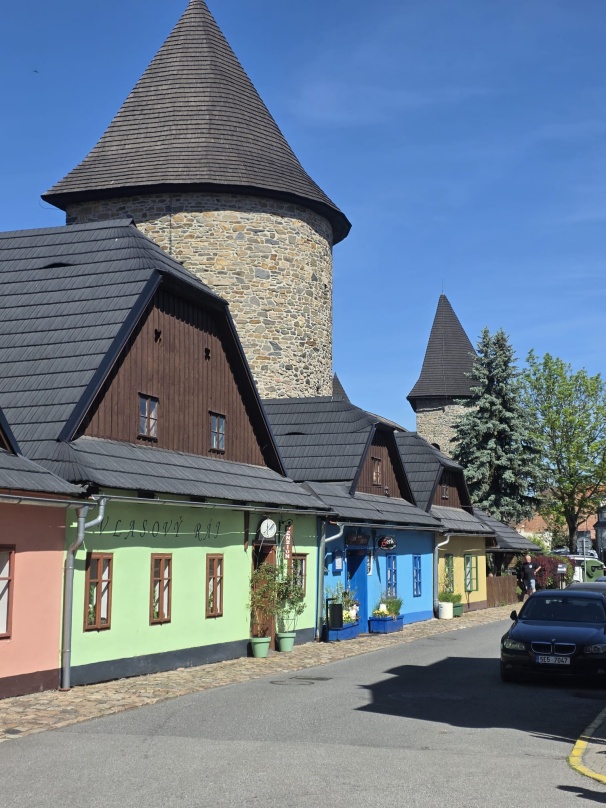 Wybitny artysta mieszkał... w wieży. Wyjechaliśmy pociągiem z Bydgoszczy po niezwykłe historie
